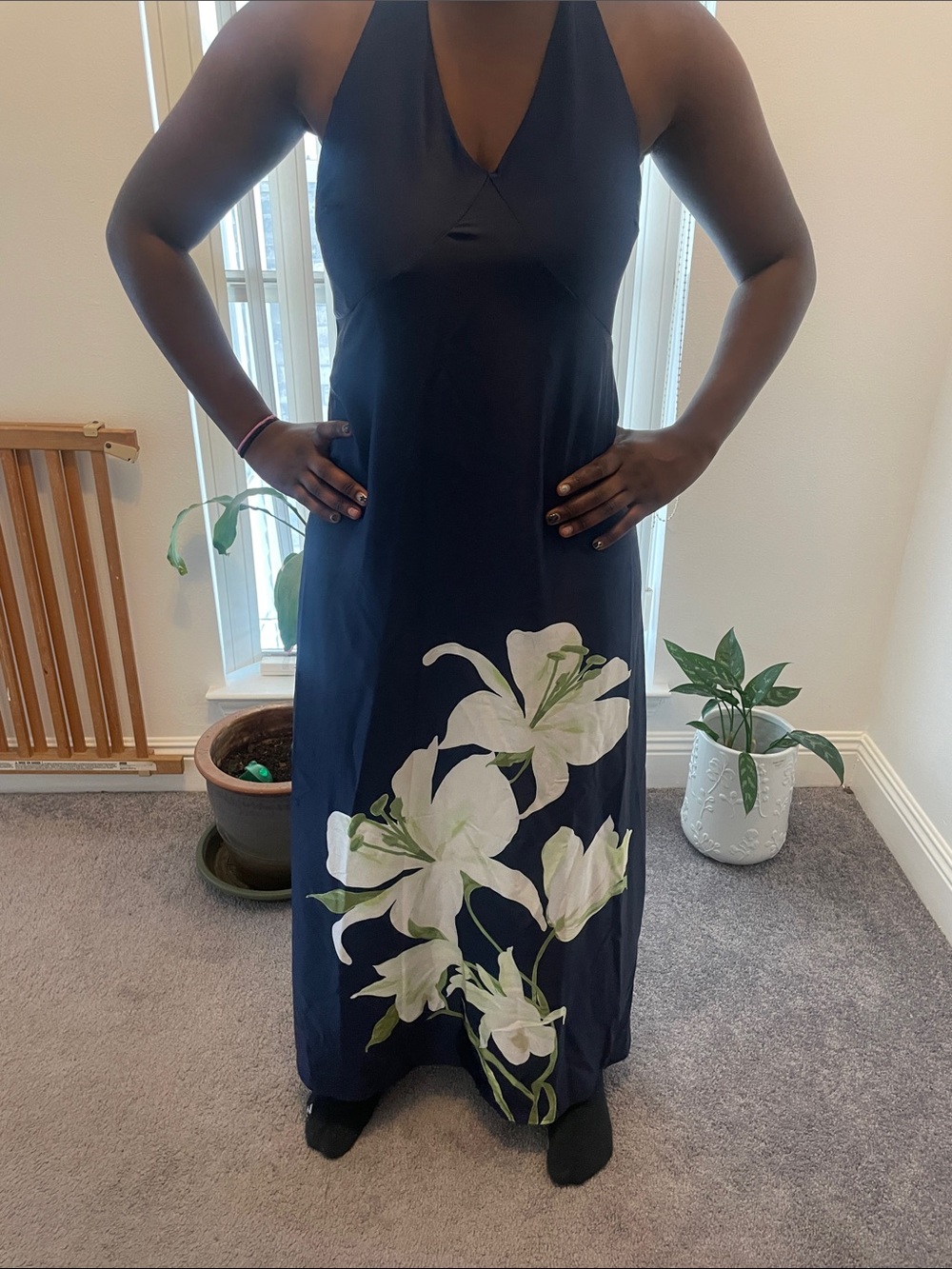 Sleeveless Navy Maxi Dress with White Lily Print